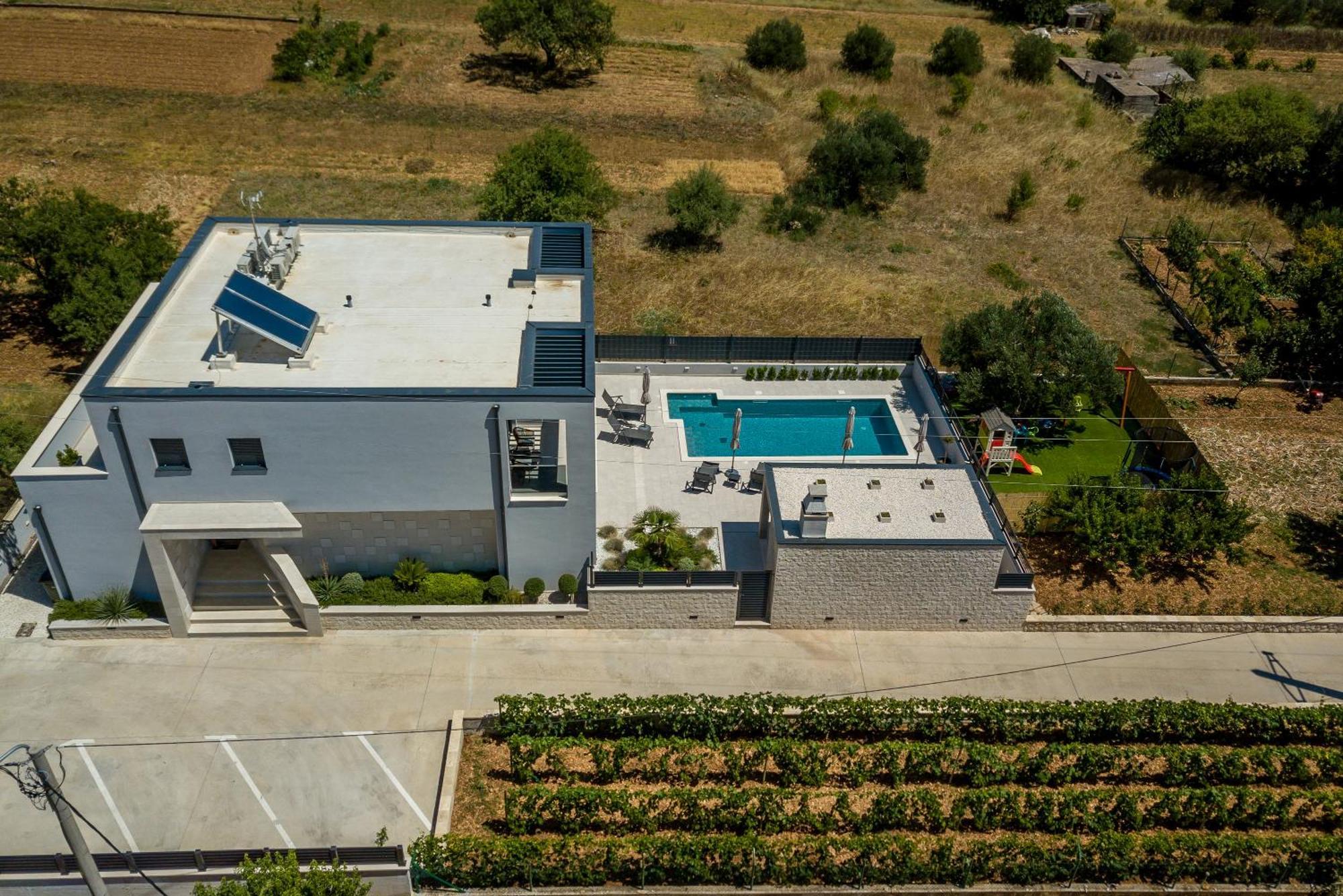 Luxury Villa Diana With Heated Pool And Jacuzzi Dograde ภายนอก รูปภาพ